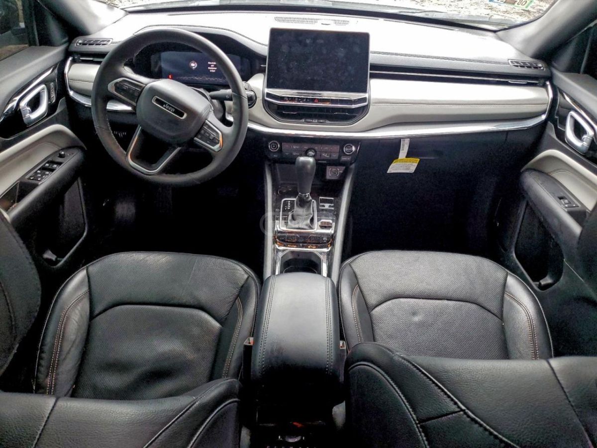 Jeep Limited 4dr 4x4 Automatic — миниатюра 8