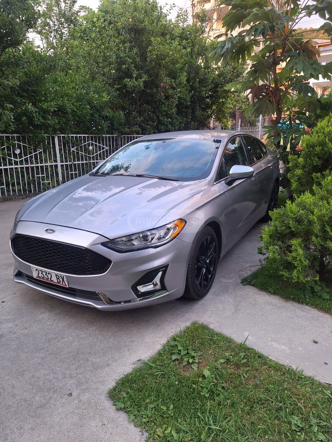 Ford Fusion - фото 2