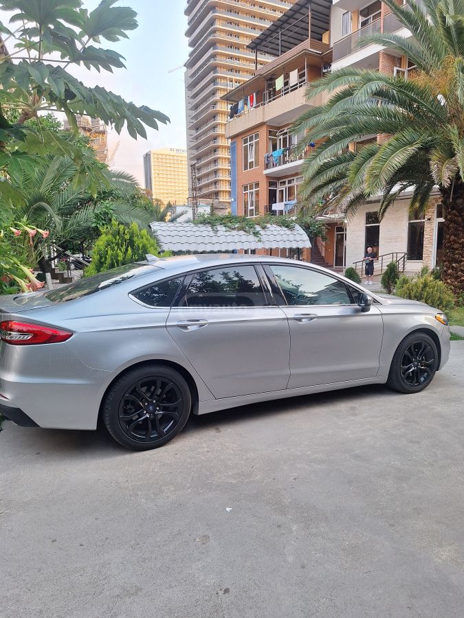 Ford Fusion - фото 6