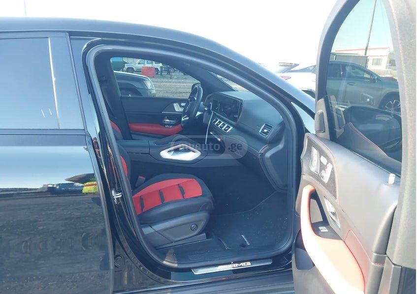 Mercedes-Benz GLE 53 - фото 4