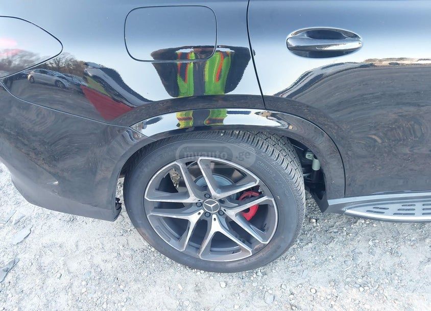 Mercedes-Benz GLE 53 - фото 5