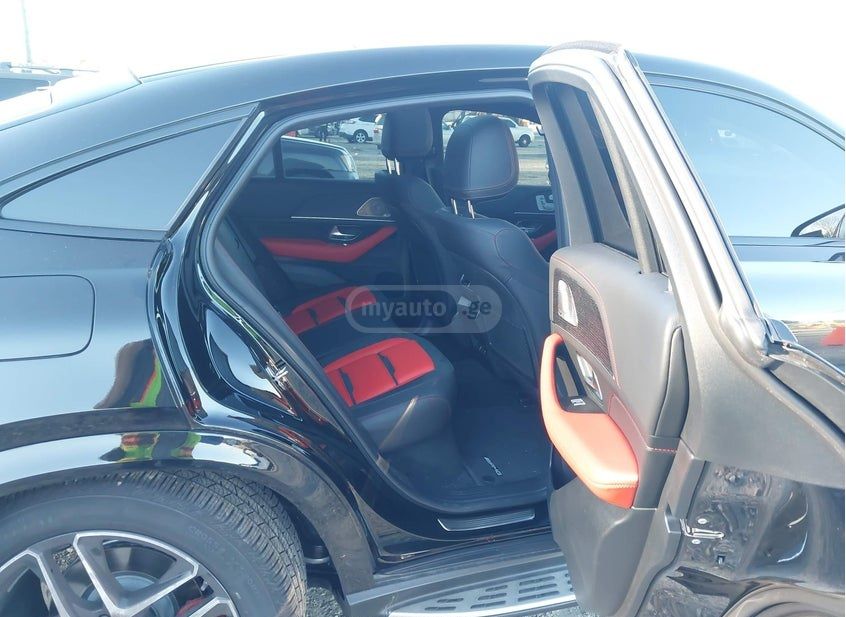 Mercedes-Benz GLE 53 - фото 7