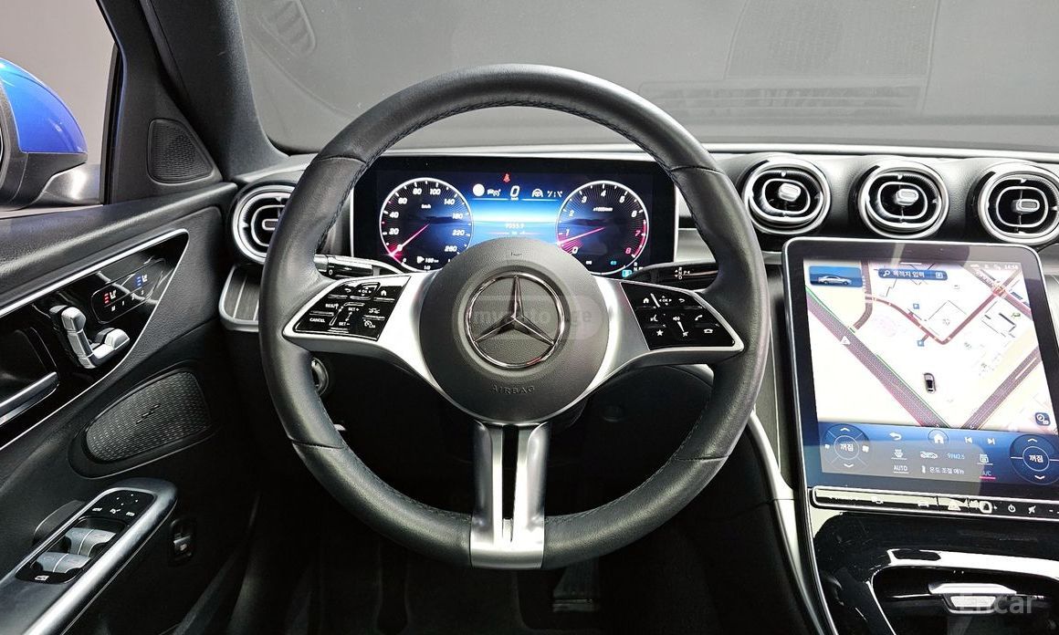 Mercedes-Benz C 200 2022 — миниатюра 9