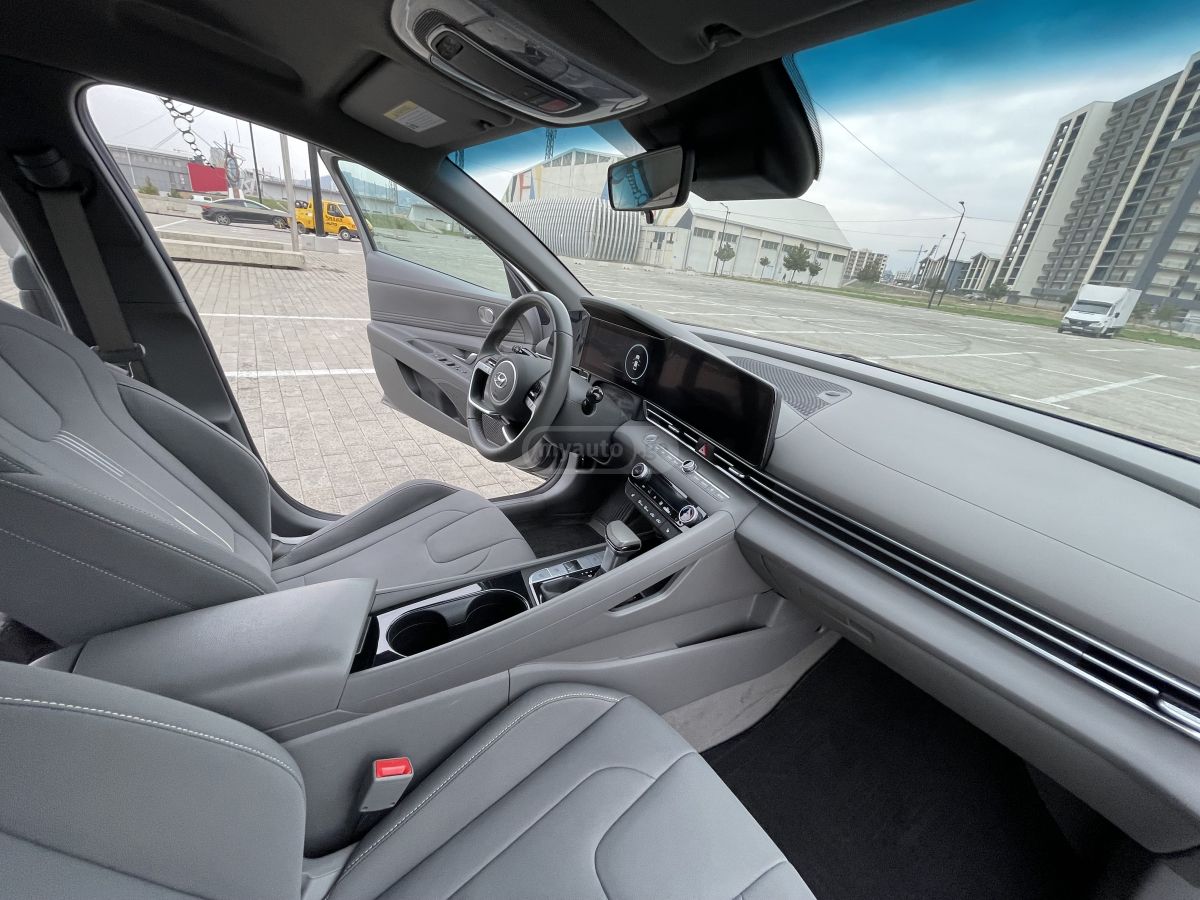 Hyundai Limited 4dr Sedan CVT — миниатюра 12