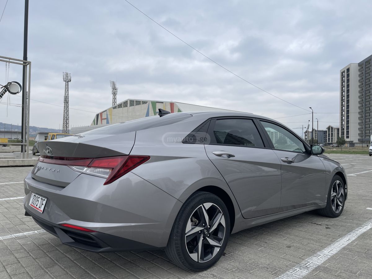 Hyundai Limited 4dr Sedan CVT — миниатюра 4