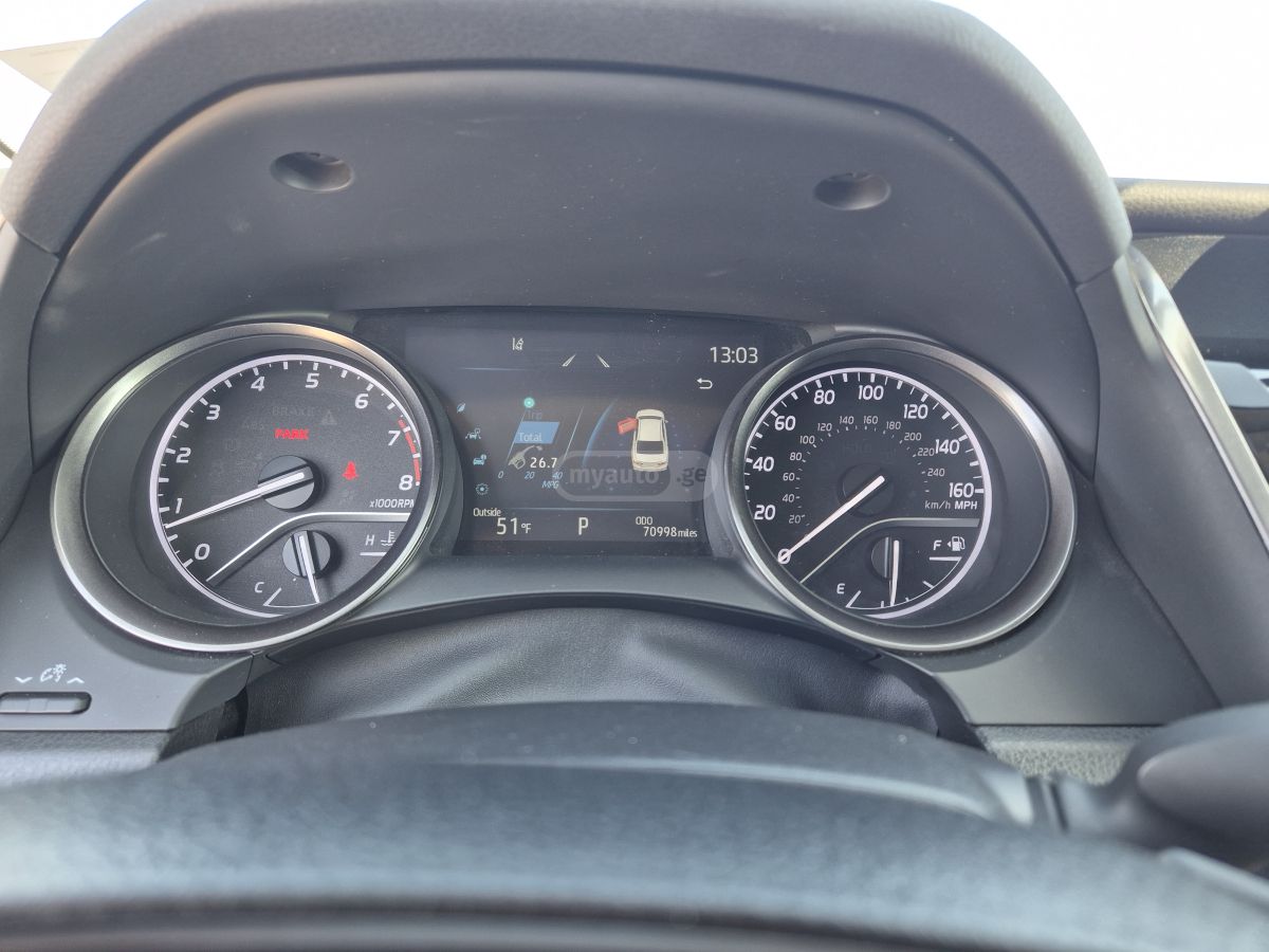 Toyota Camry - фото 12