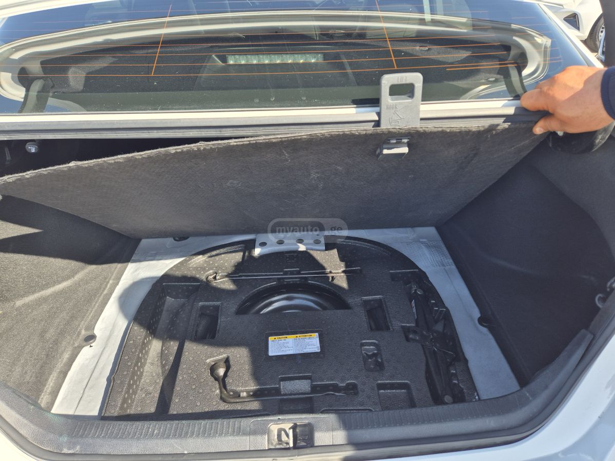 Toyota Camry - фото 14