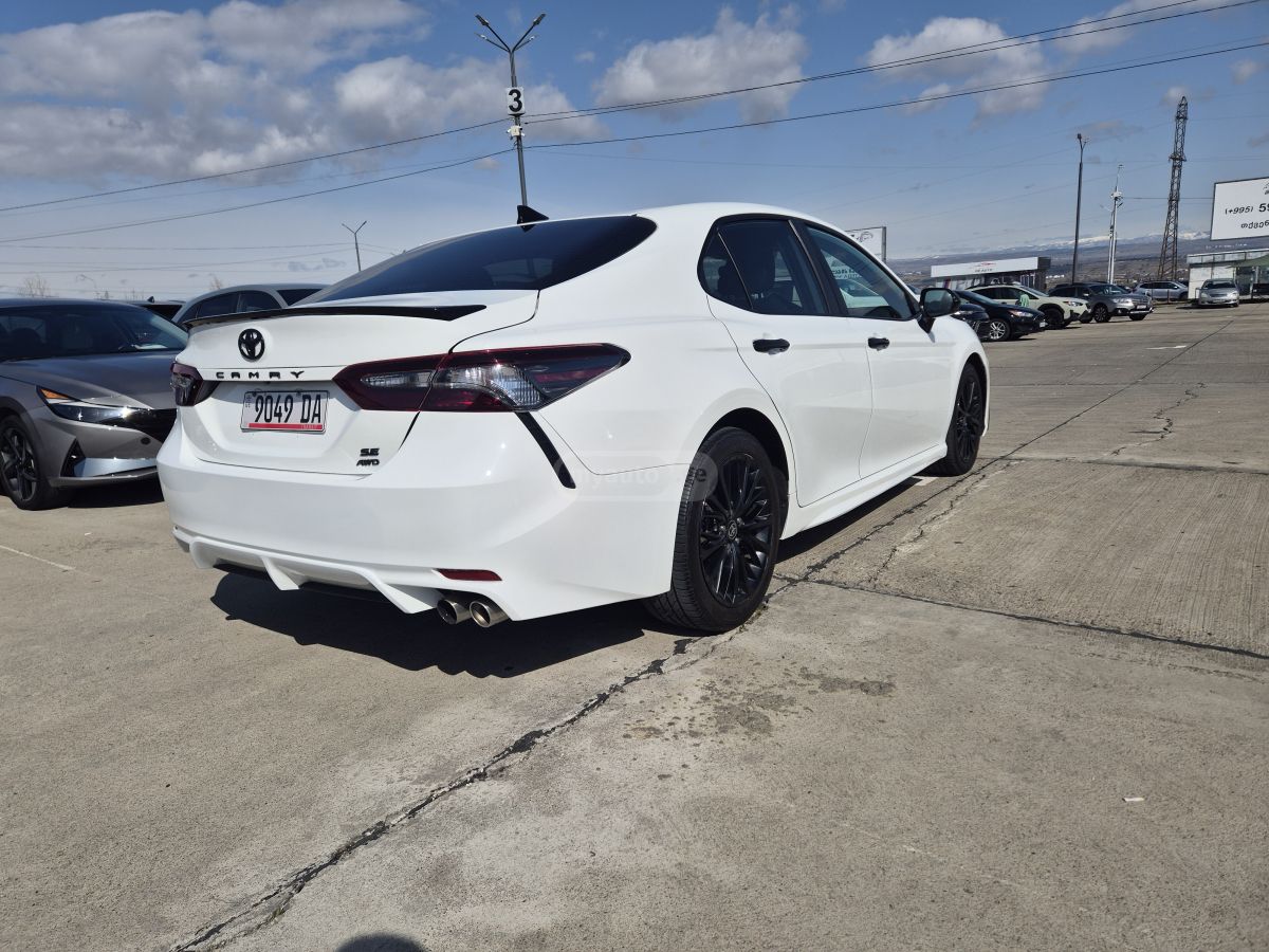 Toyota Camry - фото 7