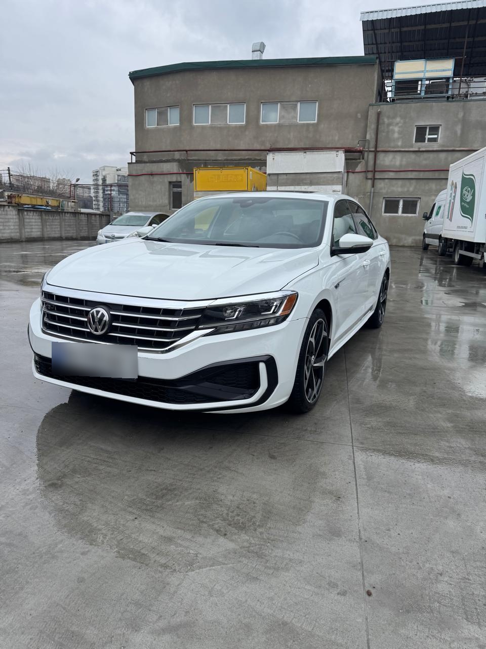 Volkswagen Passat - фото 1