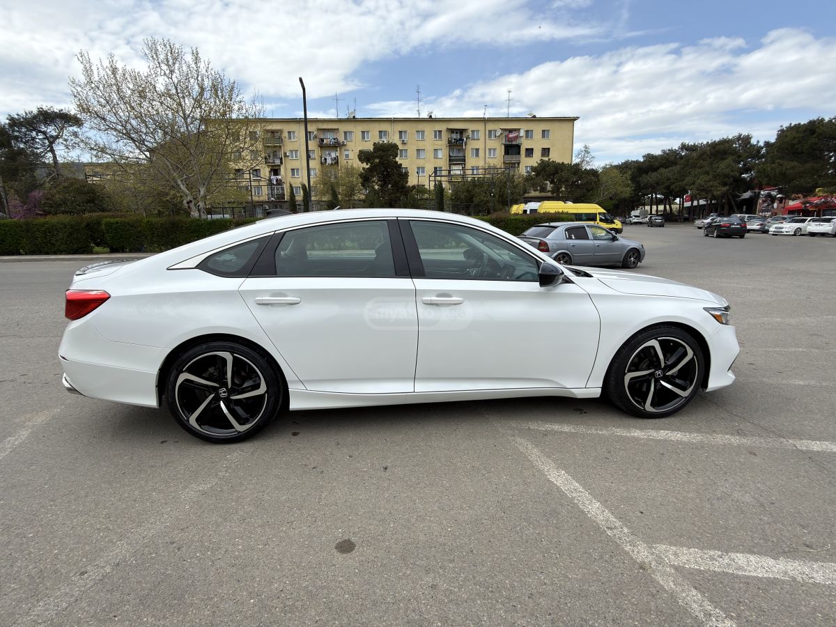 Honda Accord - фото 10