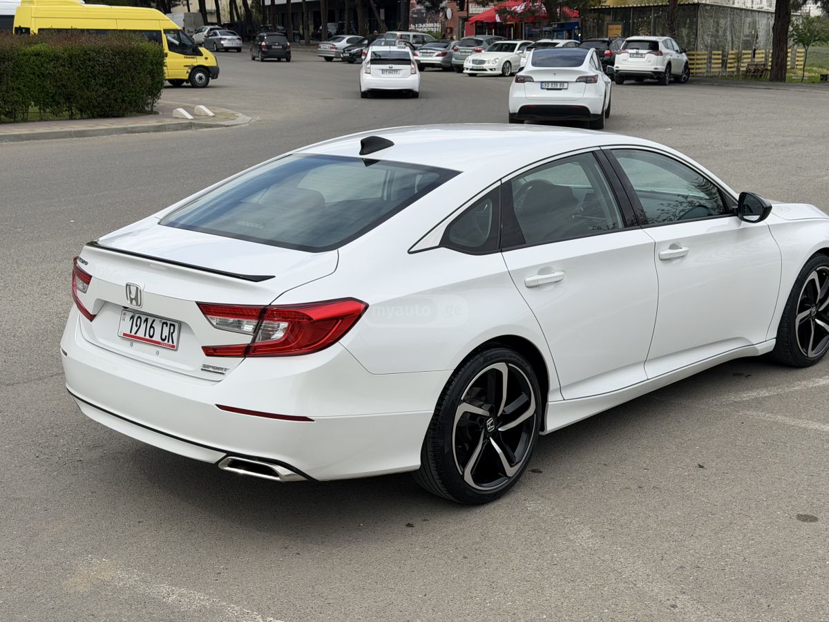 Honda Accord - фото 9