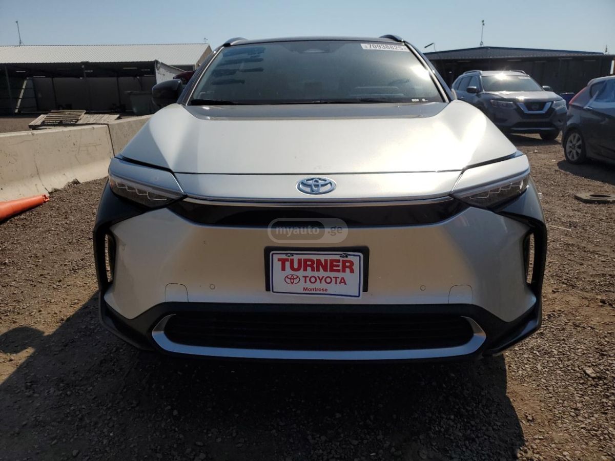 Toyota bZ4X 2024 — миниатюра 1