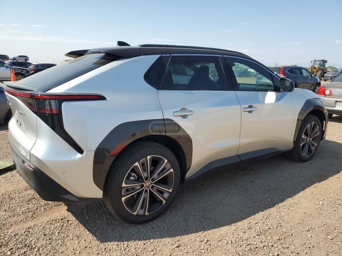 Toyota bZ4X 2024 — миниатюра 10