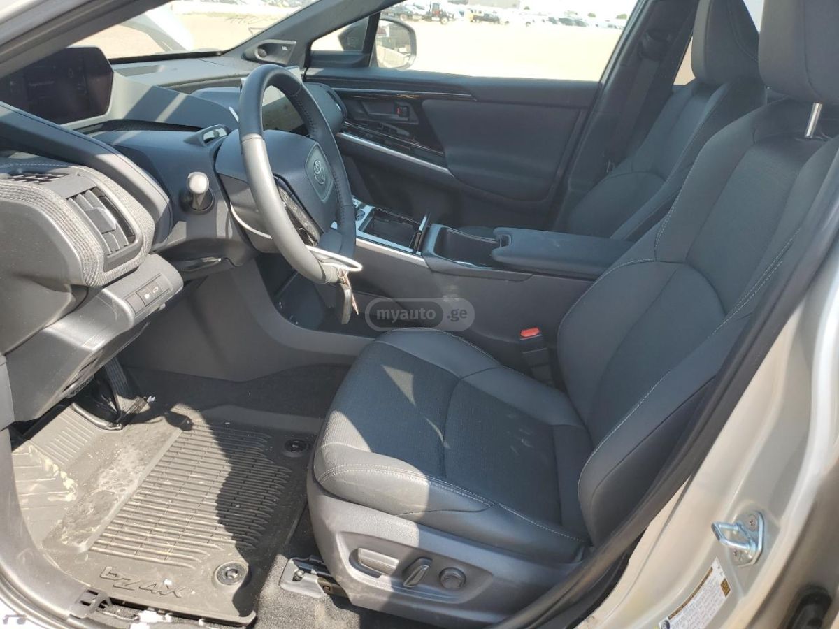 Toyota bZ4X 2024 — миниатюра 12
