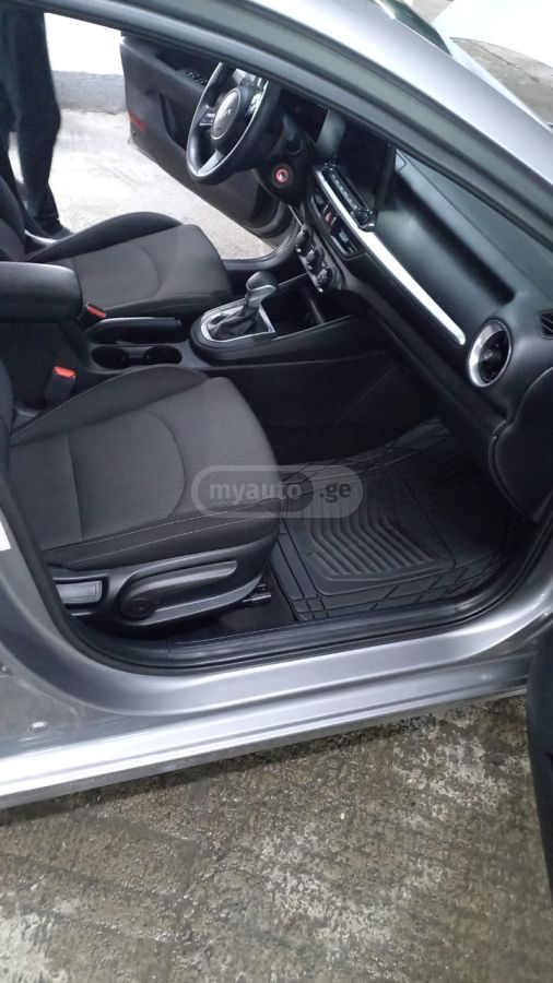 Kia Forte - фото 10