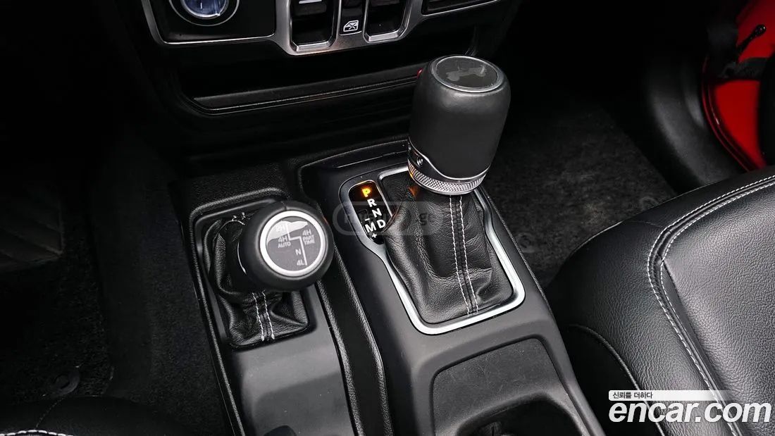 Jeep Wrangler - фото 9