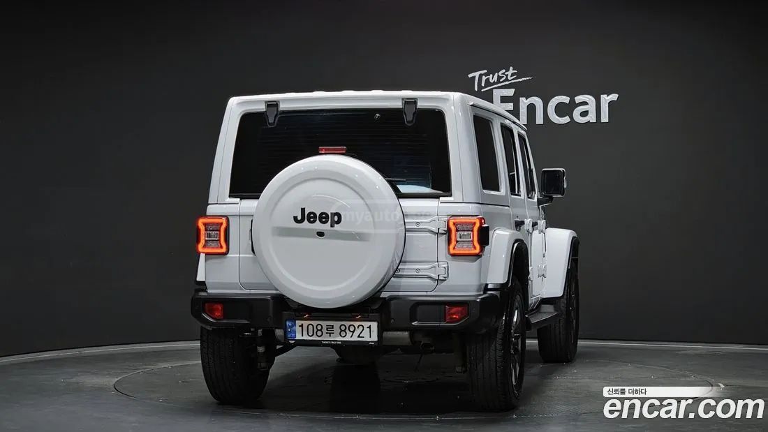 Jeep Wrangler - фото 4