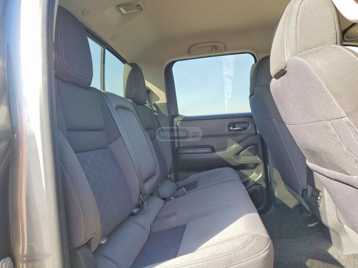 Nissan Frontier 2025 — миниатюра 10