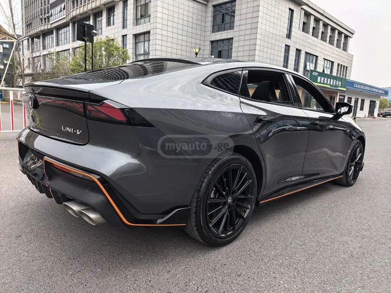 Changan UNI-V - фото 6