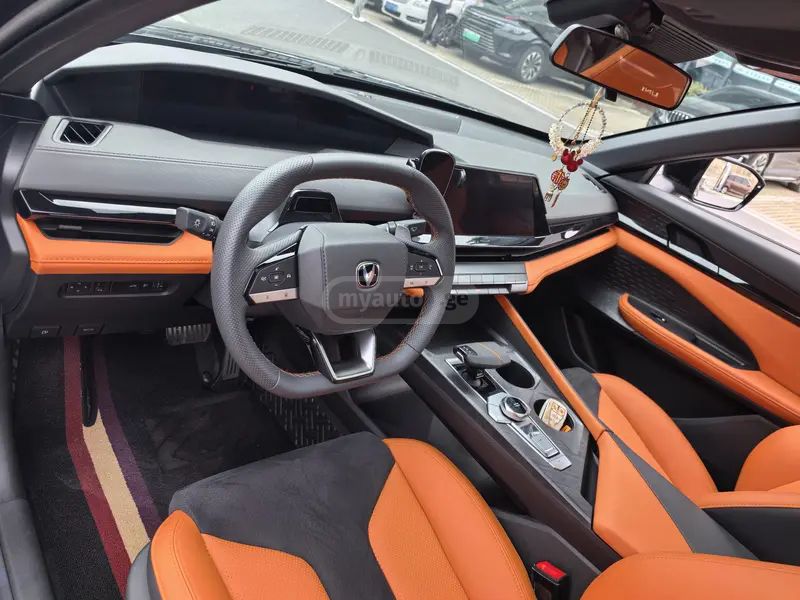 Changan UNI-V - фото 9