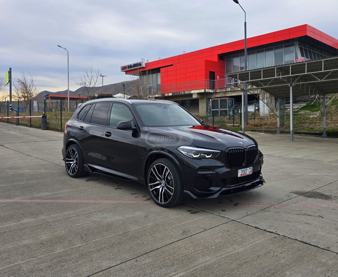 BMW X5 - фото 12