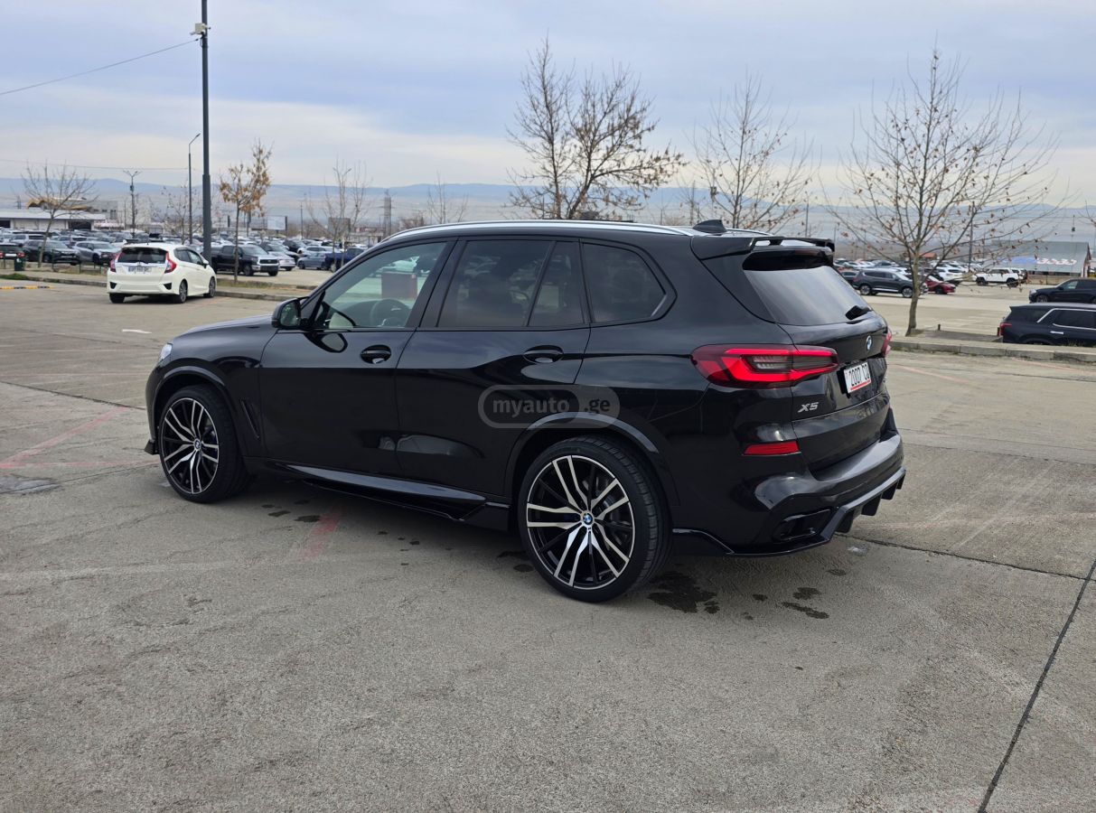 BMW X5 - фото 9