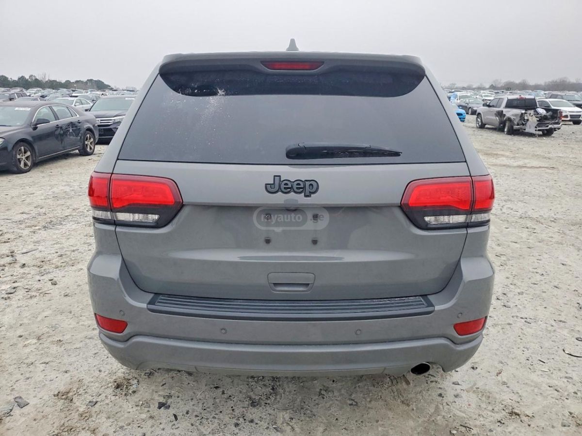 Jeep Grand Cherokee - фото 6