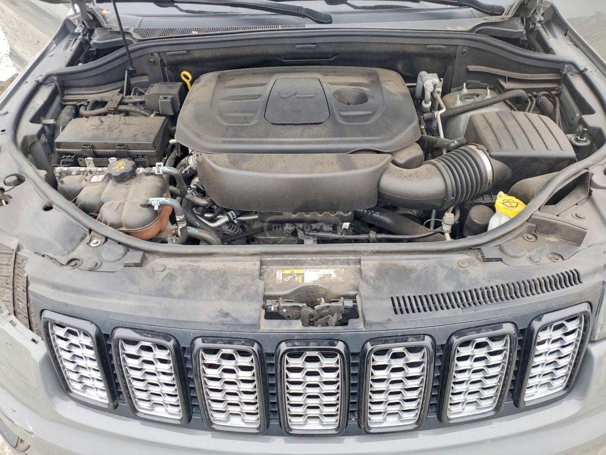 Jeep Grand Cherokee - фото 9