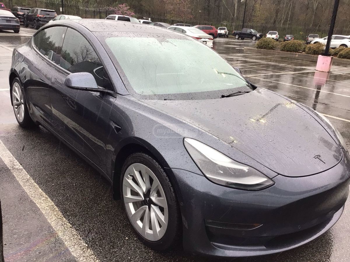 Tesla Model 3 - фото 2