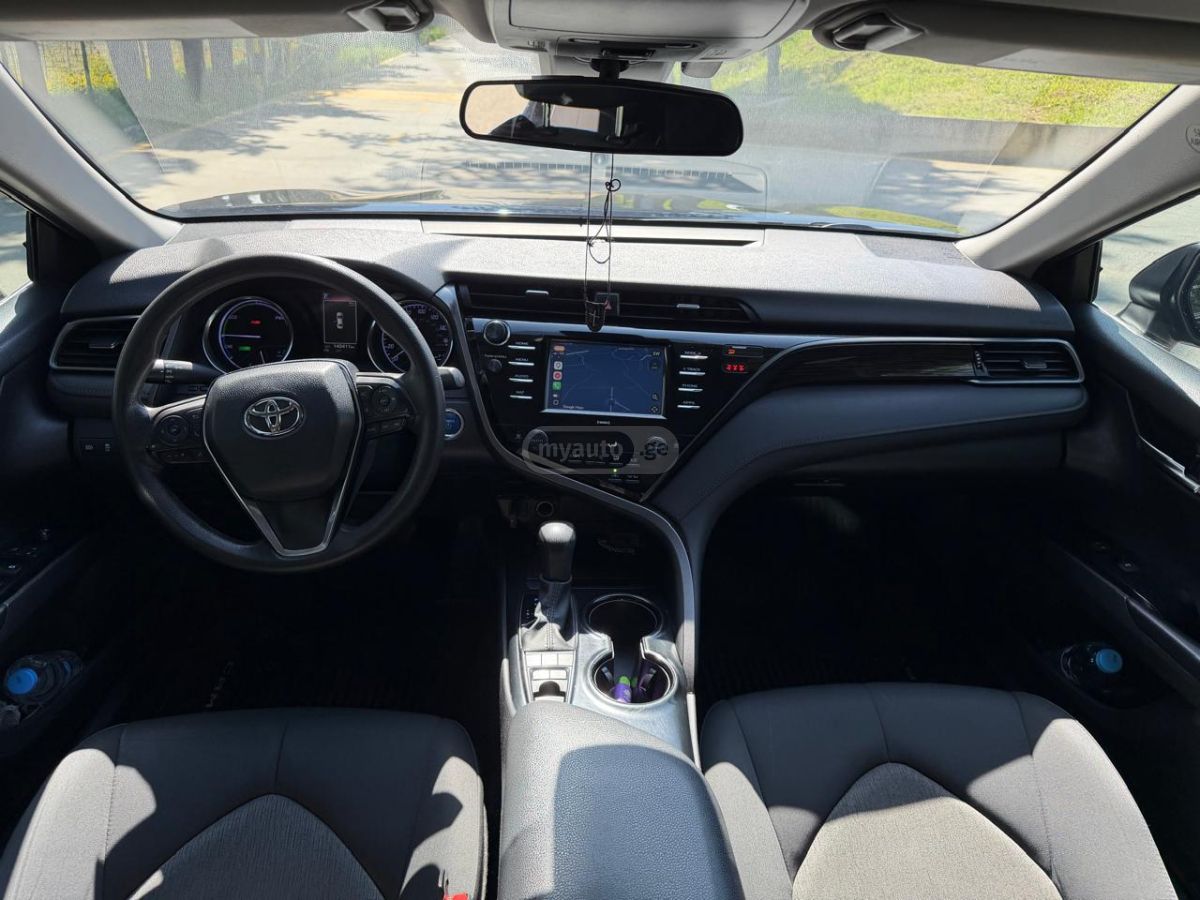 Toyota Camry - фото 9