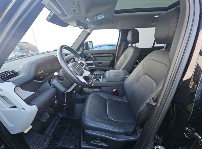 Land Rover Defender 110 2024 — миниатюра 11