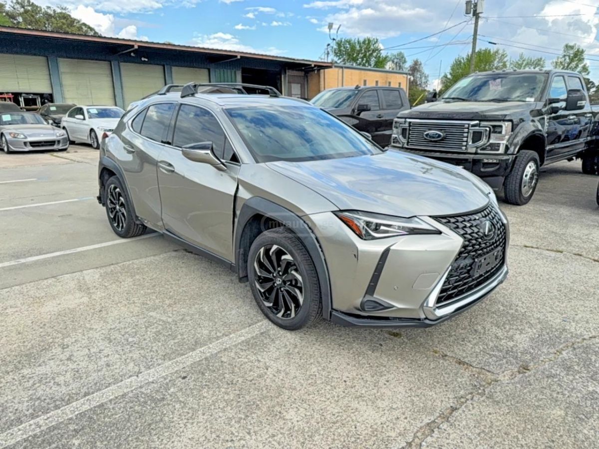 Lexus UX 200 - фото 2