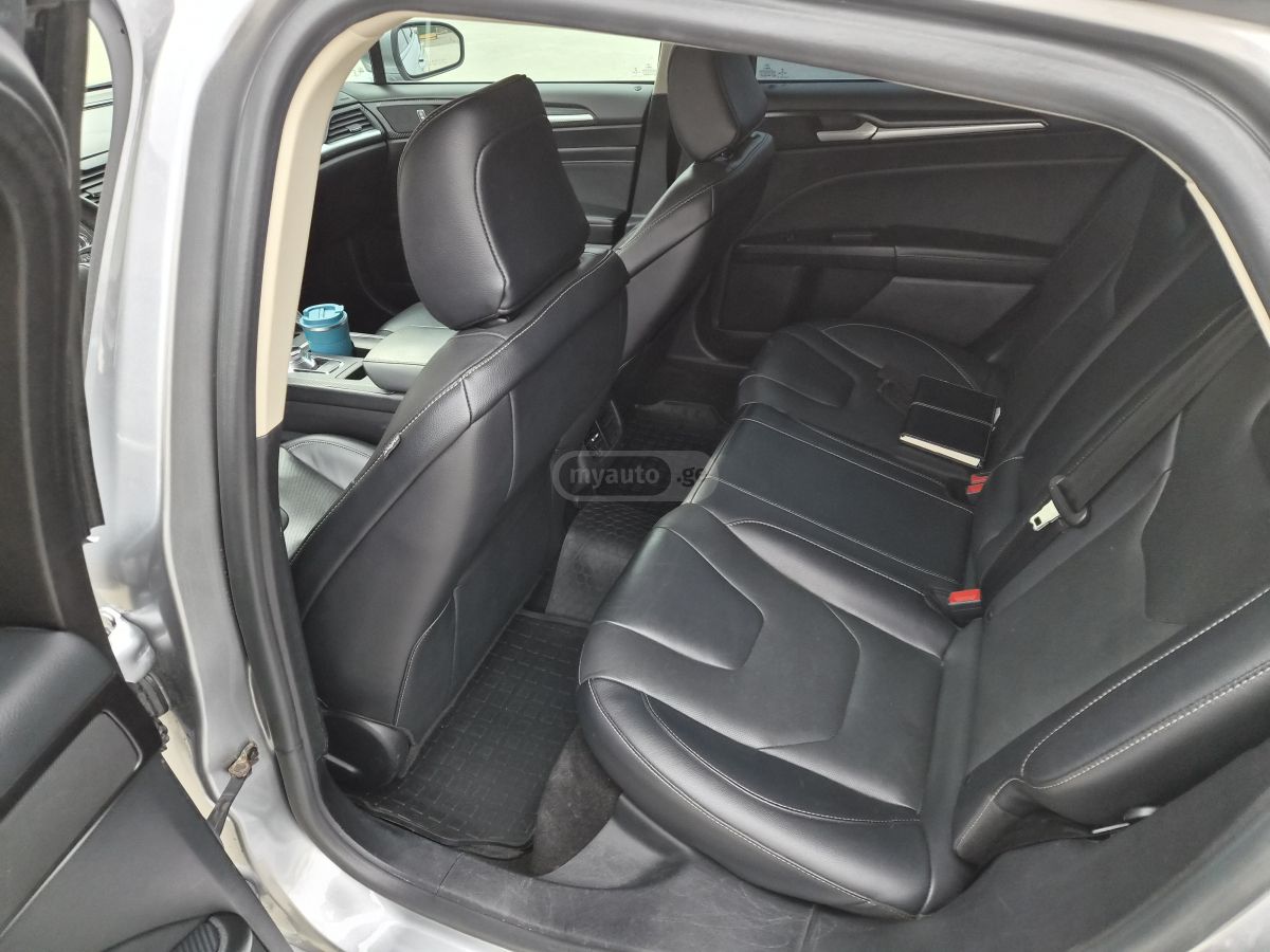 Ford Fusion - фото 11