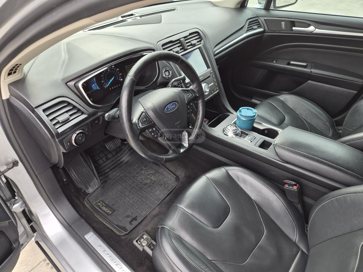 Ford Fusion - фото 7