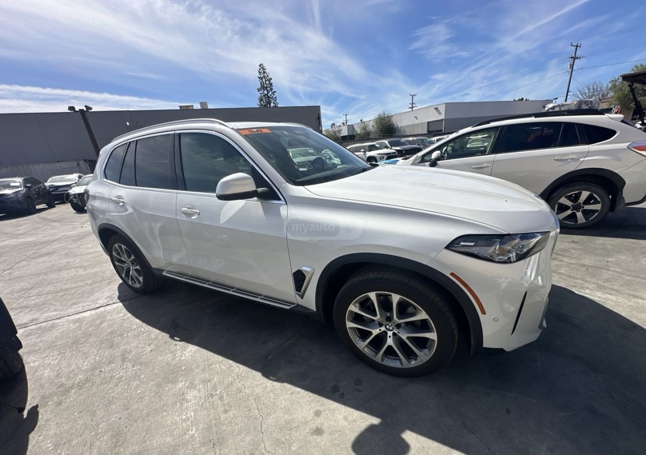 BMW X5 - фото 2
