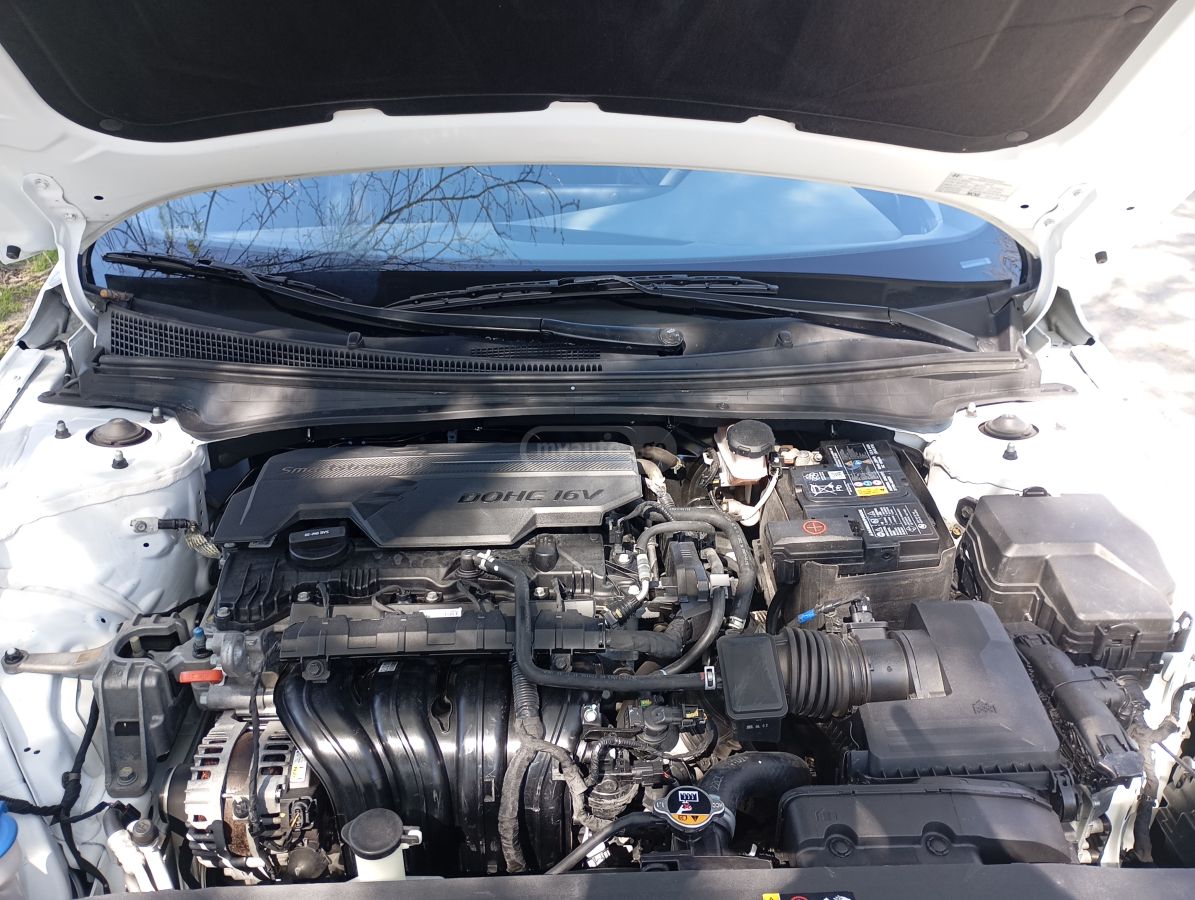 Hyundai Elantra - фото 9