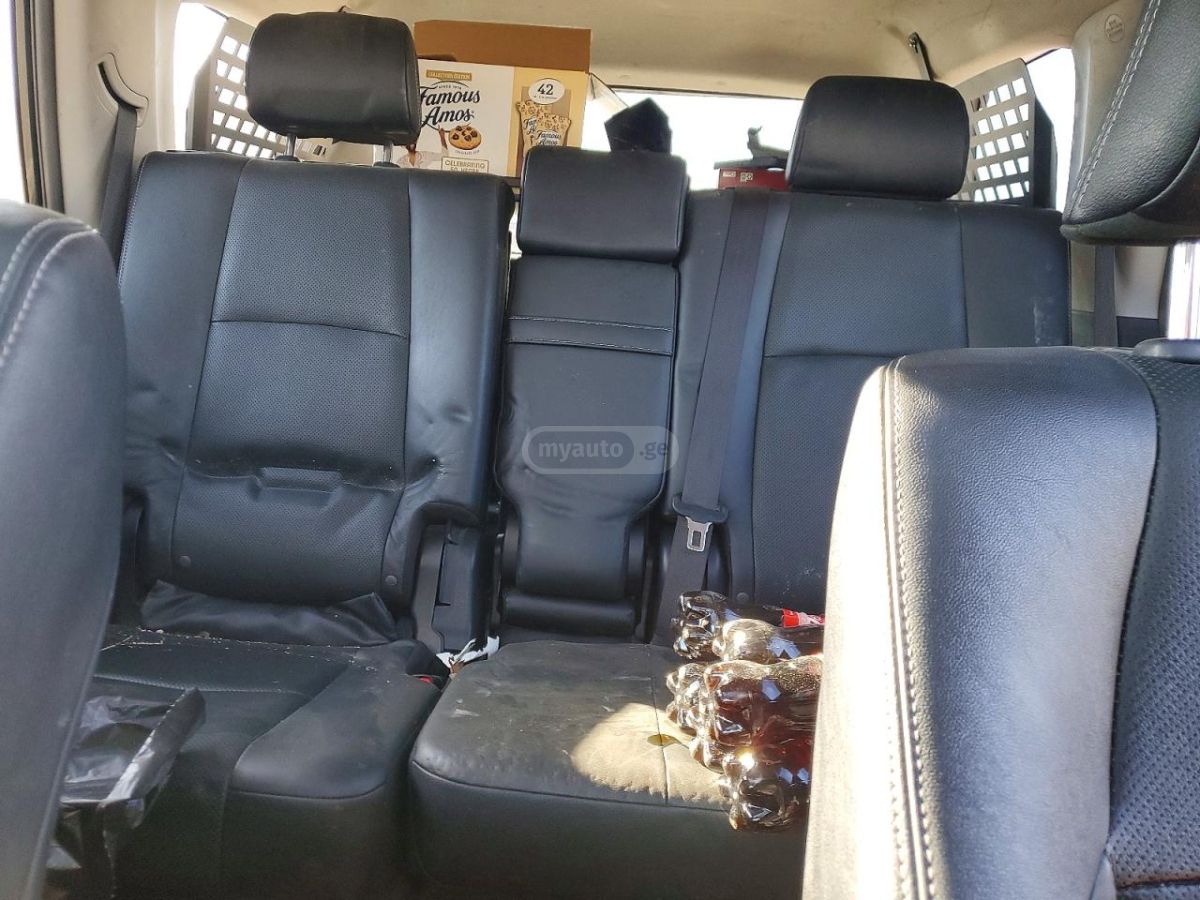 Toyota 4 Runner - фото 10