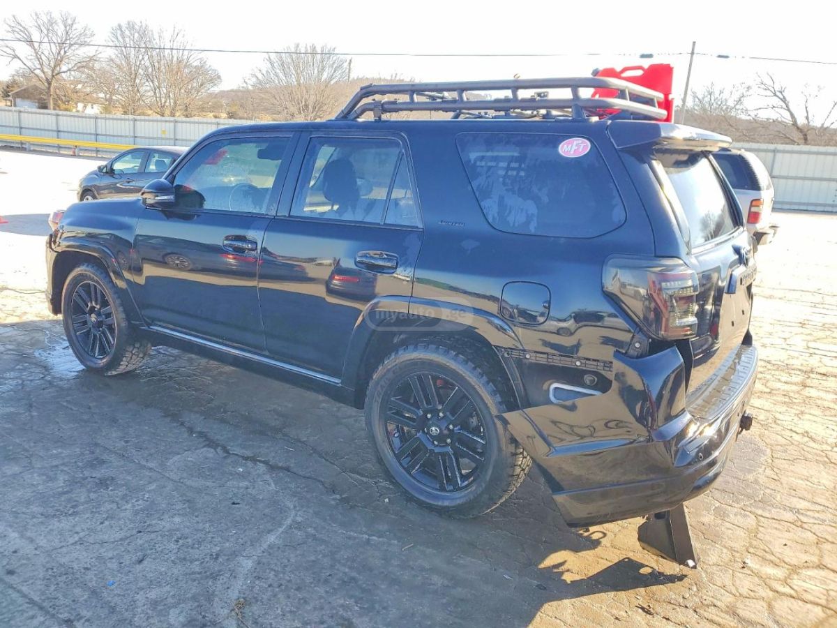 Toyota 4 Runner - фото 2