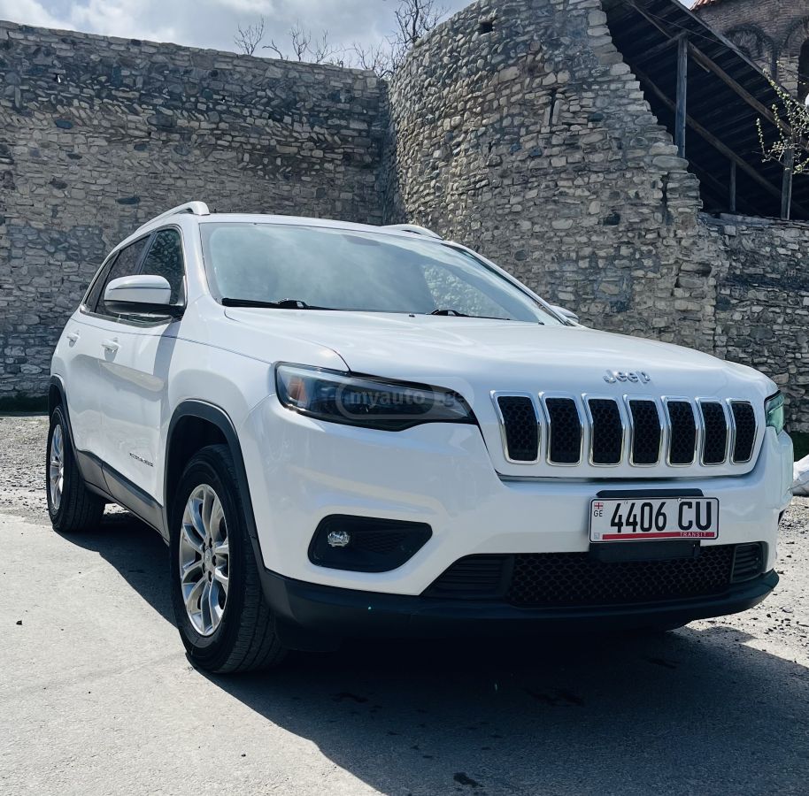 Jeep Cherokee - фото 1