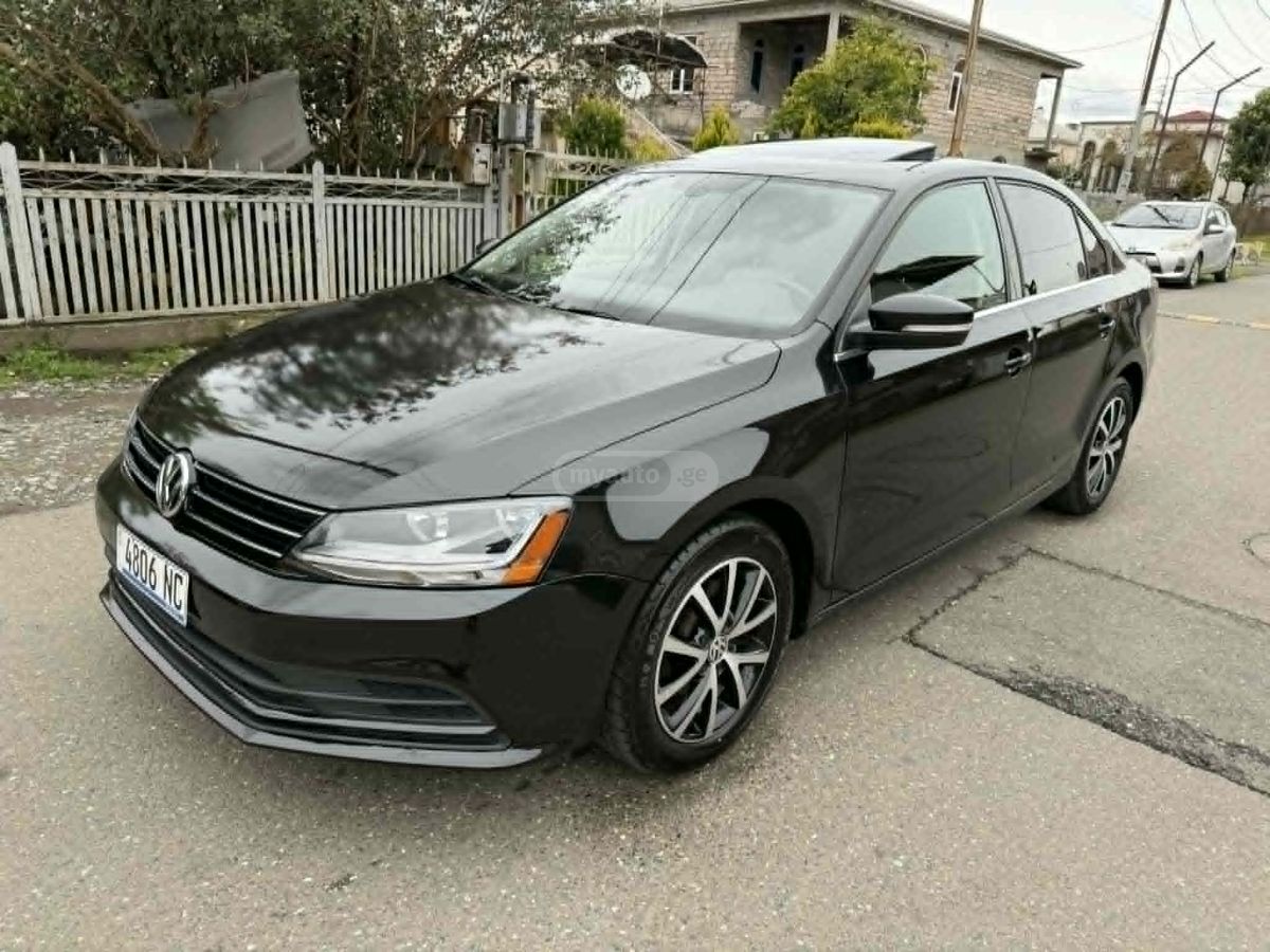 Volkswagen Jetta - фото 1