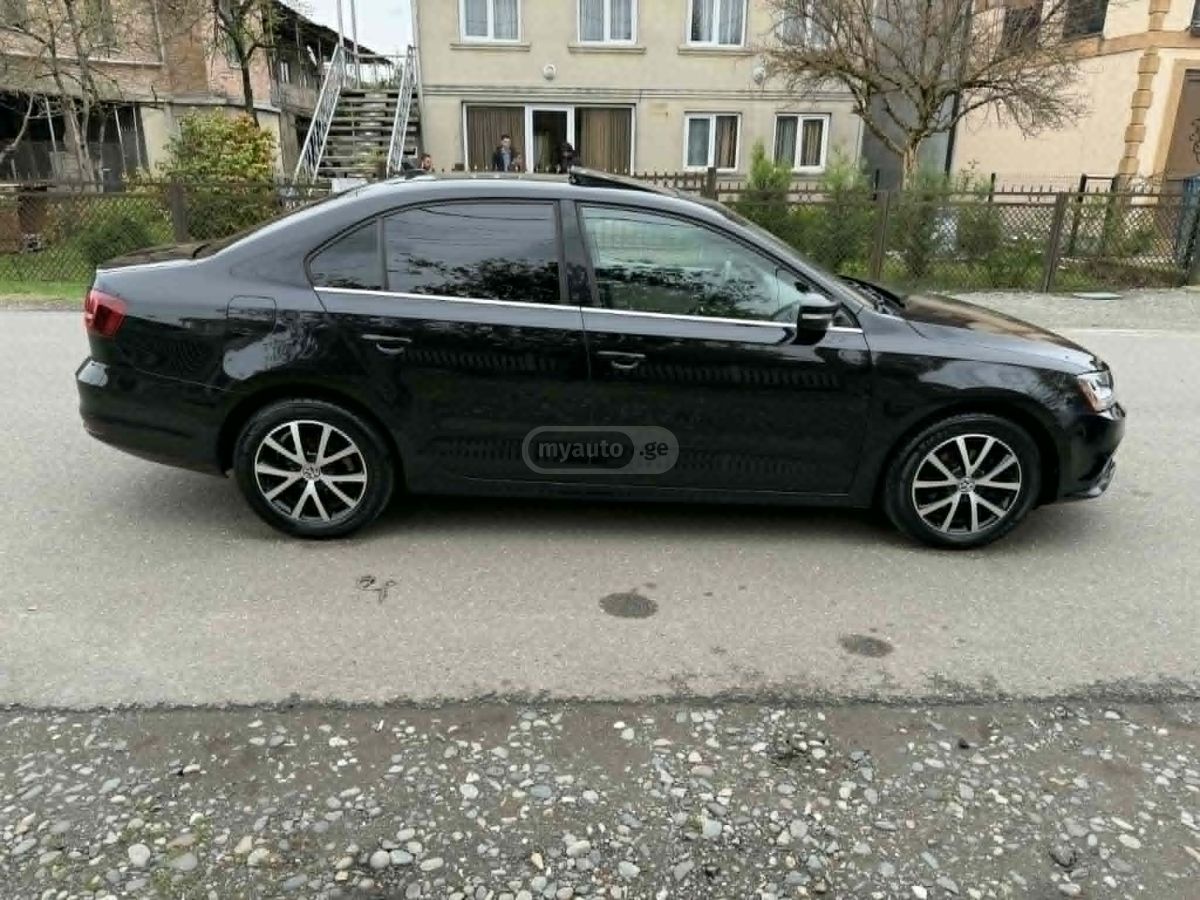 Volkswagen Jetta - фото 3