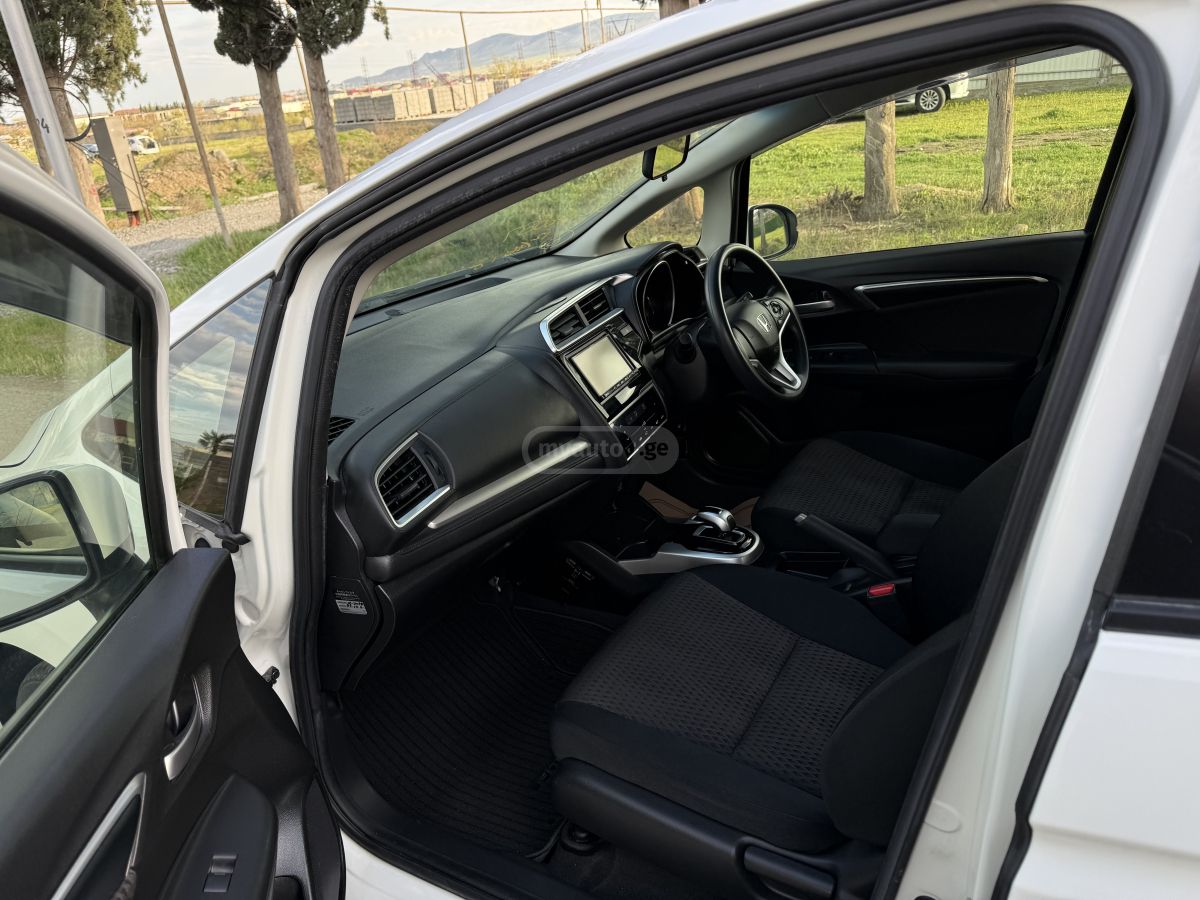 Honda Fit - фото 10