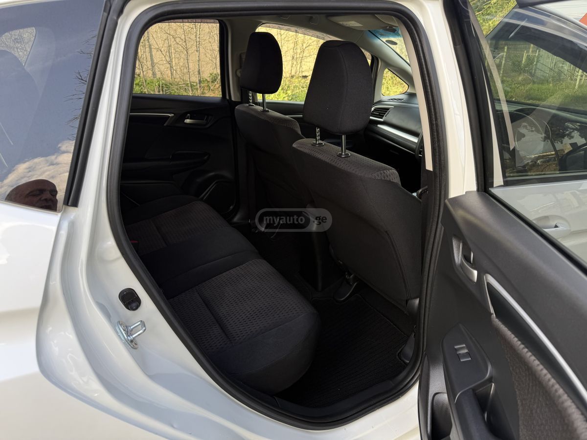 Honda Fit - фото 13