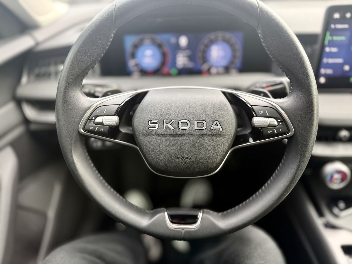 Skoda Superb - фото 11