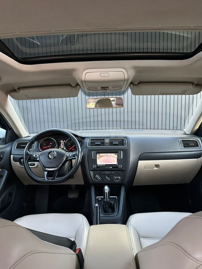 Volkswagen Jetta - фото 7