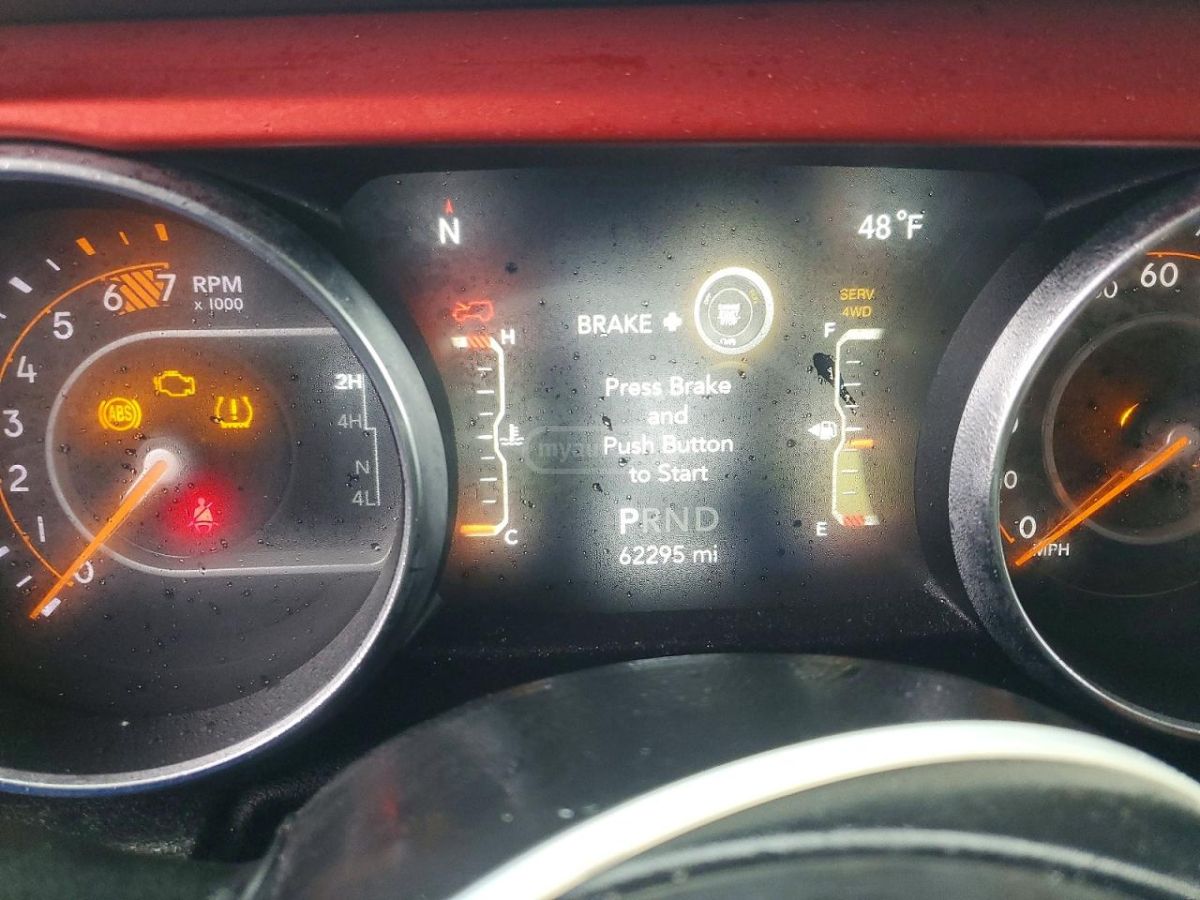 Jeep Wrangler - фото 9