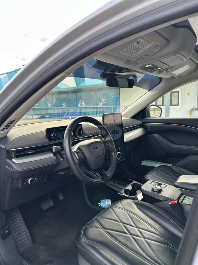 Ford Mustang - фото 10