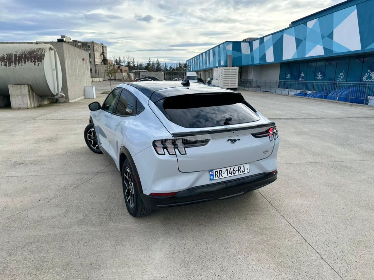 Ford Mustang - фото 2