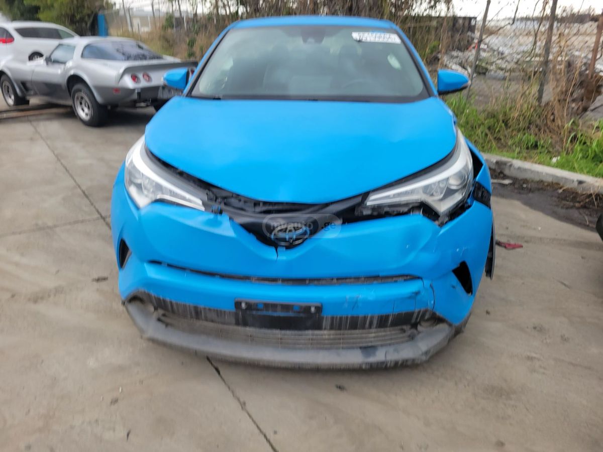 Toyota CHR - фото 7