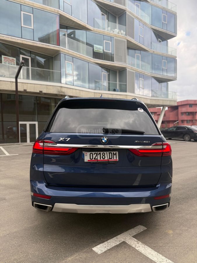 BMW X7 - фото 6